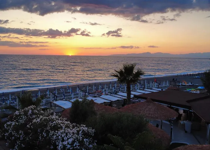 Casette Comfort Al Mare - Ipanema Family Club אתר קמפינג *